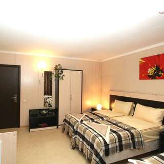 Гостиница Дали Железнодорожный Стандартный 3-местный (удобства на этаже)-5