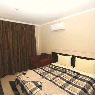 Гостиница Дали Железнодорожный Люкс с двуспальной кроватью-3